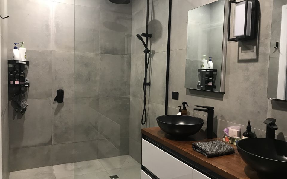 Brand New Family Eco House - Rye