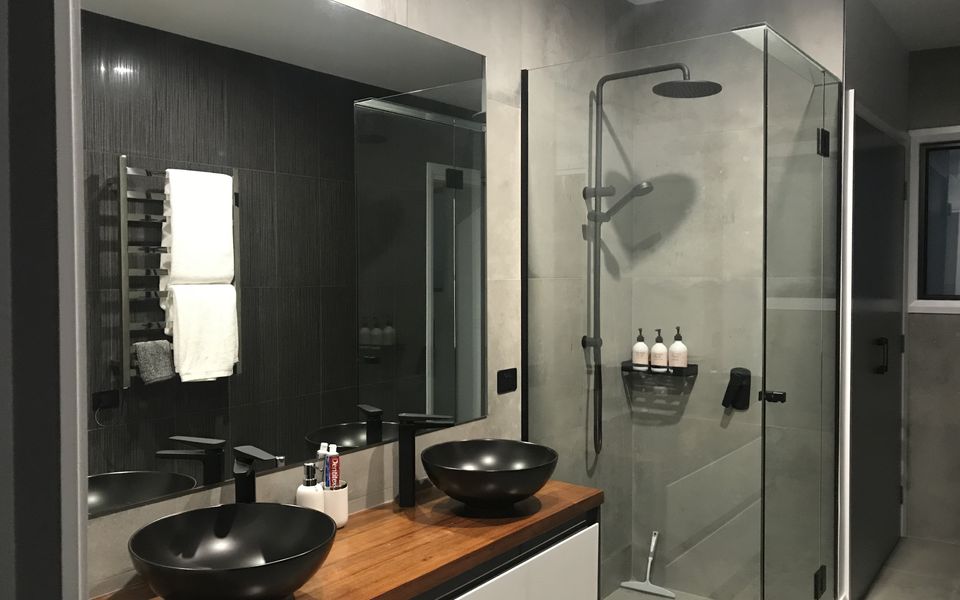 Brand New Family Eco House - Rye