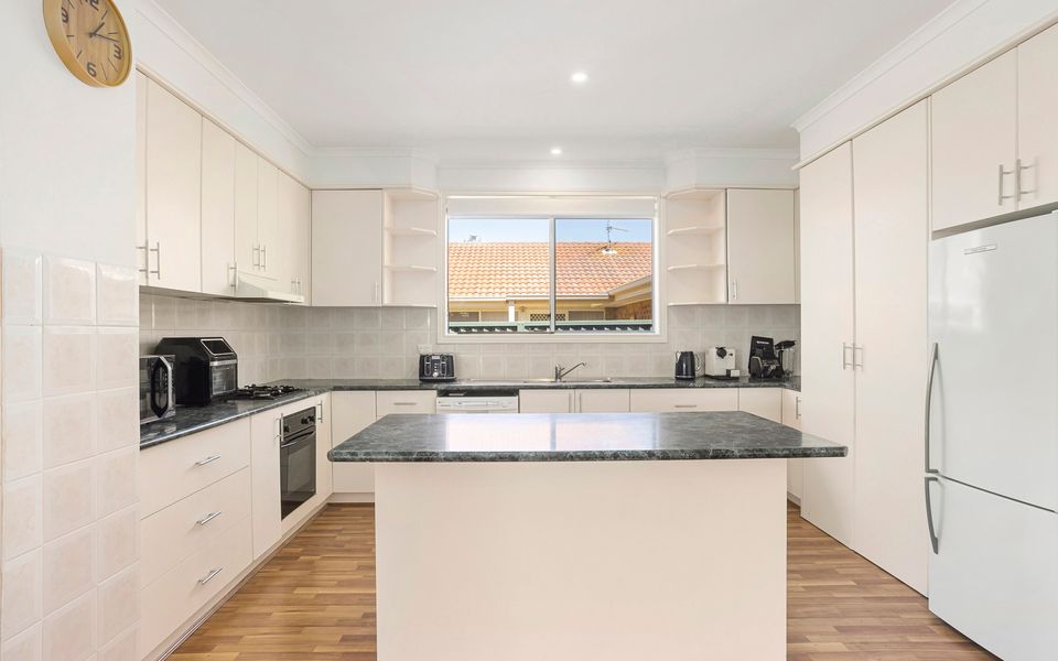 Nelly's Nook - Swimming pool and spa