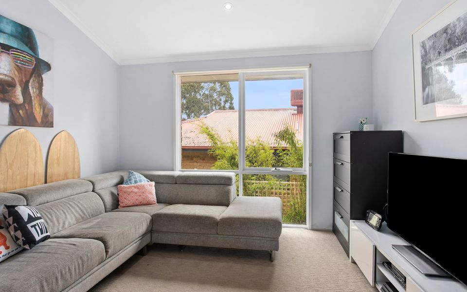 Summer Retreat with Pool