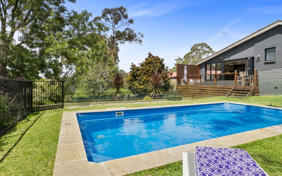 Summer Retreat with Pool