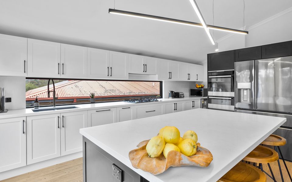 Summer Retreat with Pool