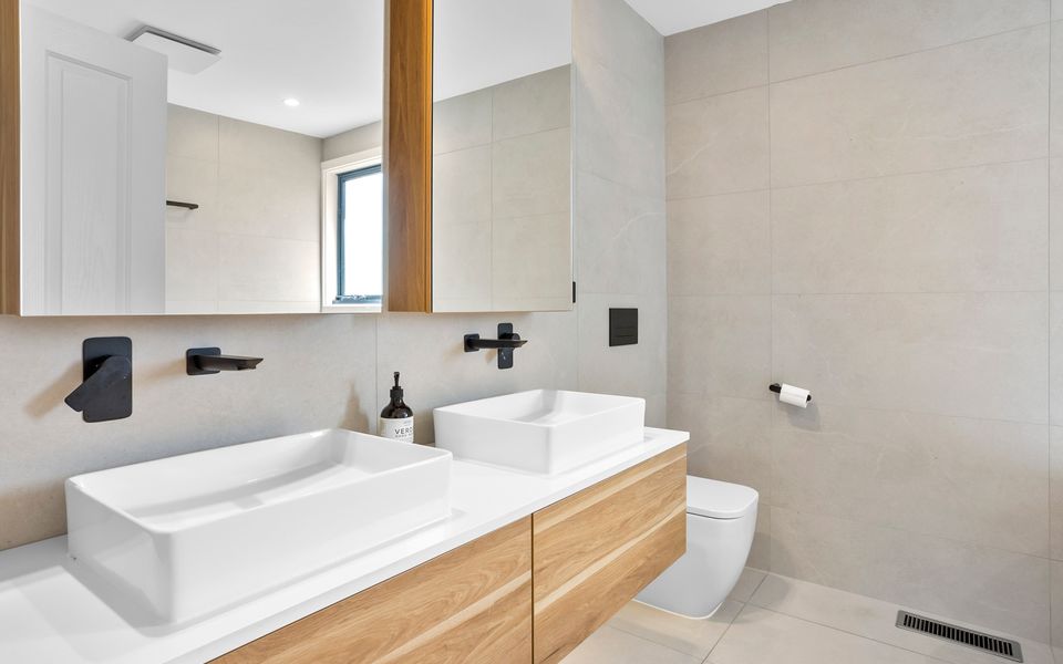 Summer Retreat with Pool