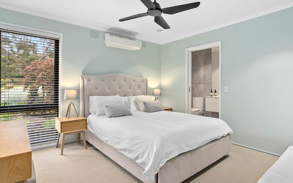 Summer Retreat with Pool