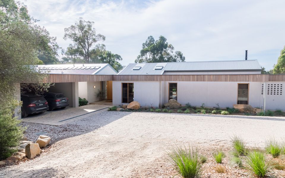 Coastal Bush Retreat
