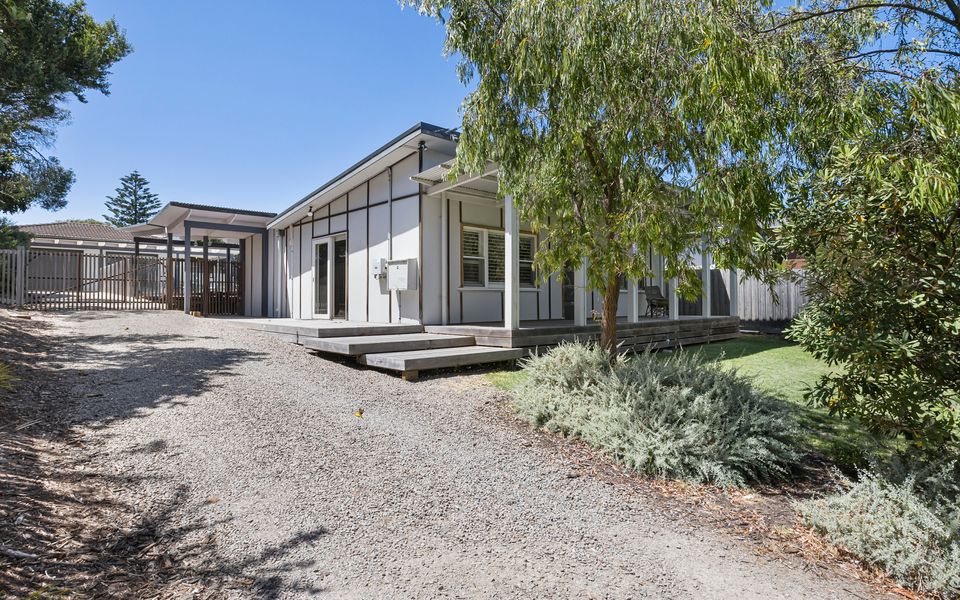 Pool, Spa and Play in Rye