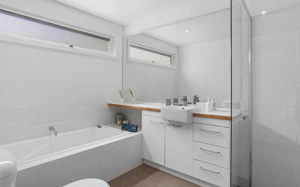 Pool, Spa and Play in Rye