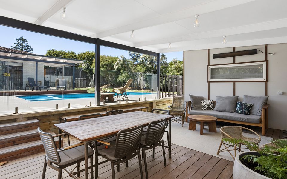 Pool, Spa and Play in Rye