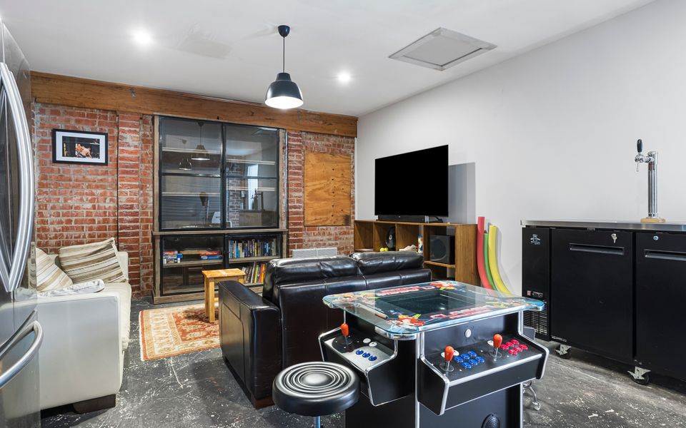 Pool, Spa and Play in Rye