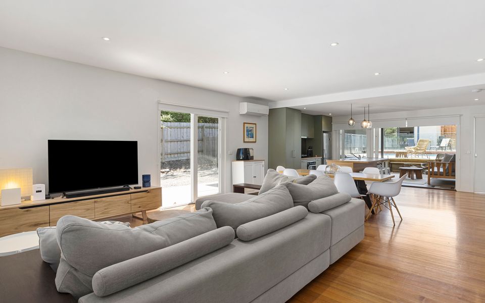 Pool, Spa and Play in Rye