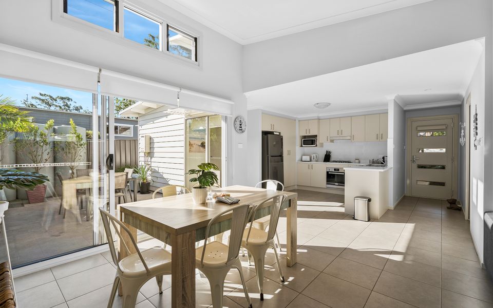 Ber1/13 – The Oasis of Calm by Experience Jervis Bay