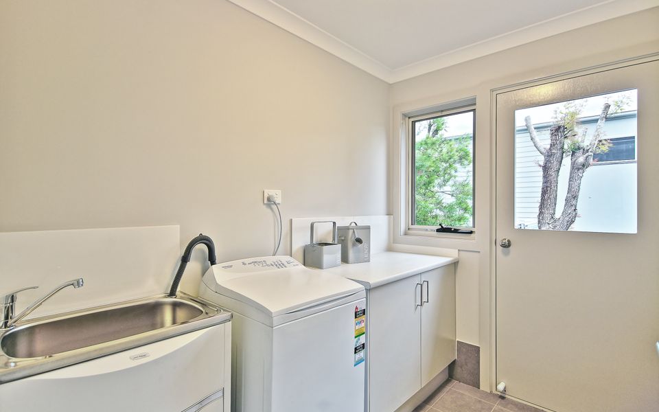 Ber1/13 – The Oasis of Calm by Experience Jervis Bay