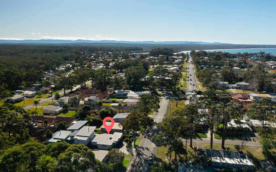 Ber1/13 – The Oasis of Calm by Experience Jervis Bay