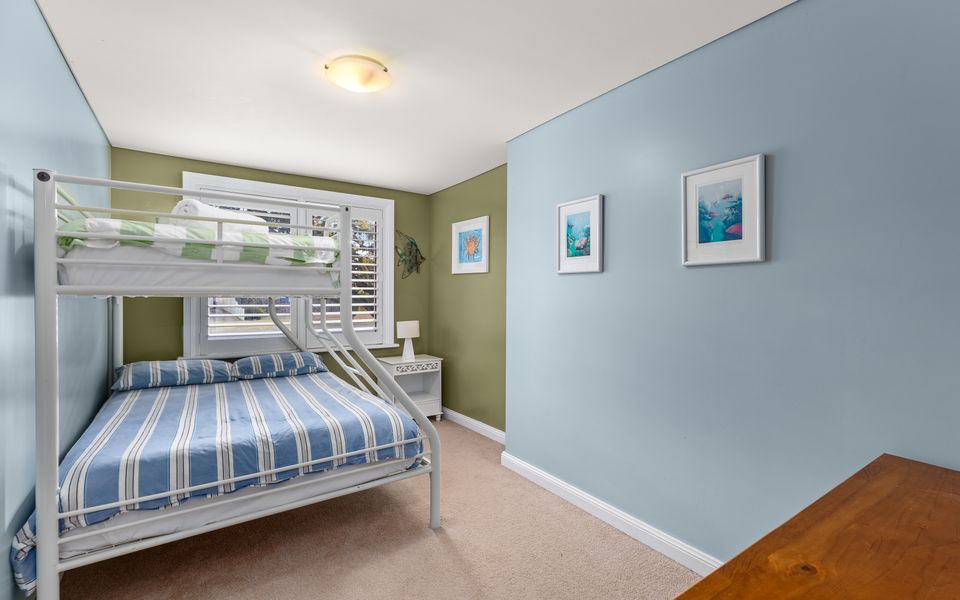 Mon12 – By the Bay by Experience Jervis Bay