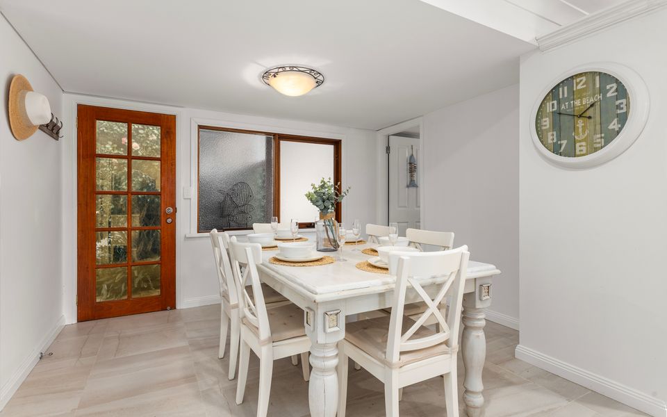 Mon12 – By the Bay by Experience Jervis Bay