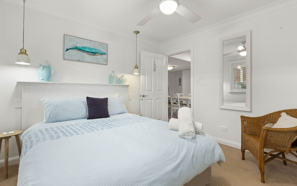 Mon12 – By the Bay by Experience Jervis Bay