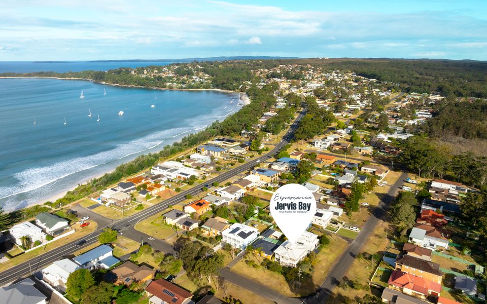 Mon12 – By the Bay by Experience Jervis Bay