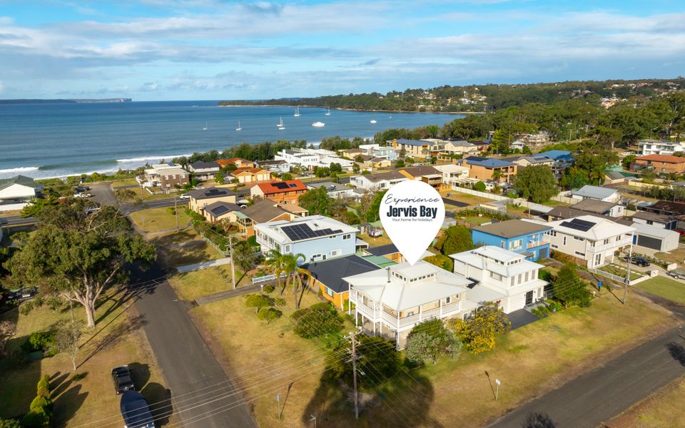 Mon12 – By the Bay by Experience Jervis Bay