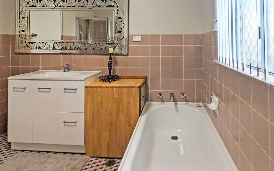 Eli120a – Poseidon’s Hideaway by Experience Jervis Bay