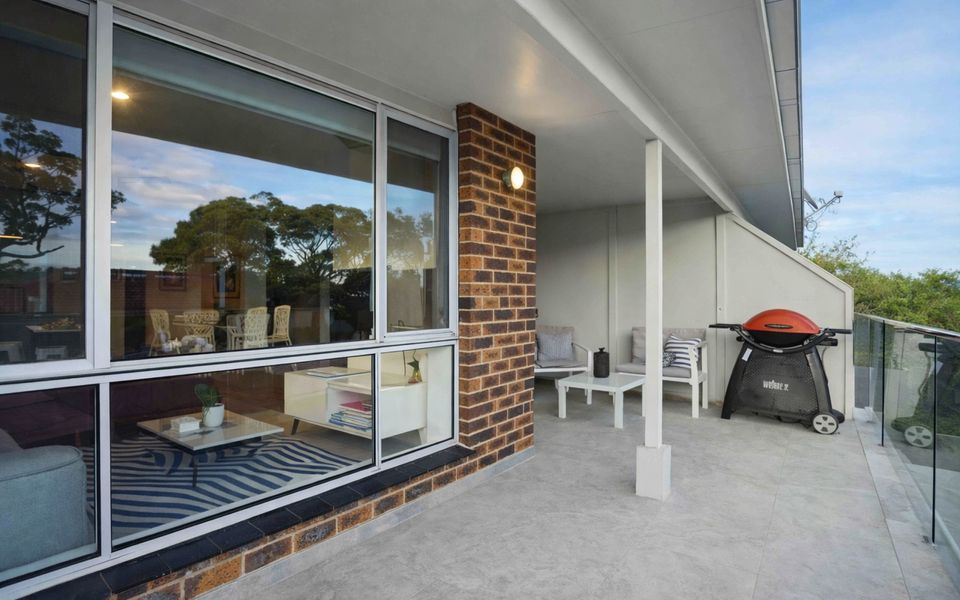 Eli3/219 – Fin and Tonic by Experience Jervis Bay