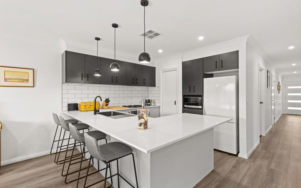 Dun8a – Libbity’s at The Point by Experience Jervis Bay