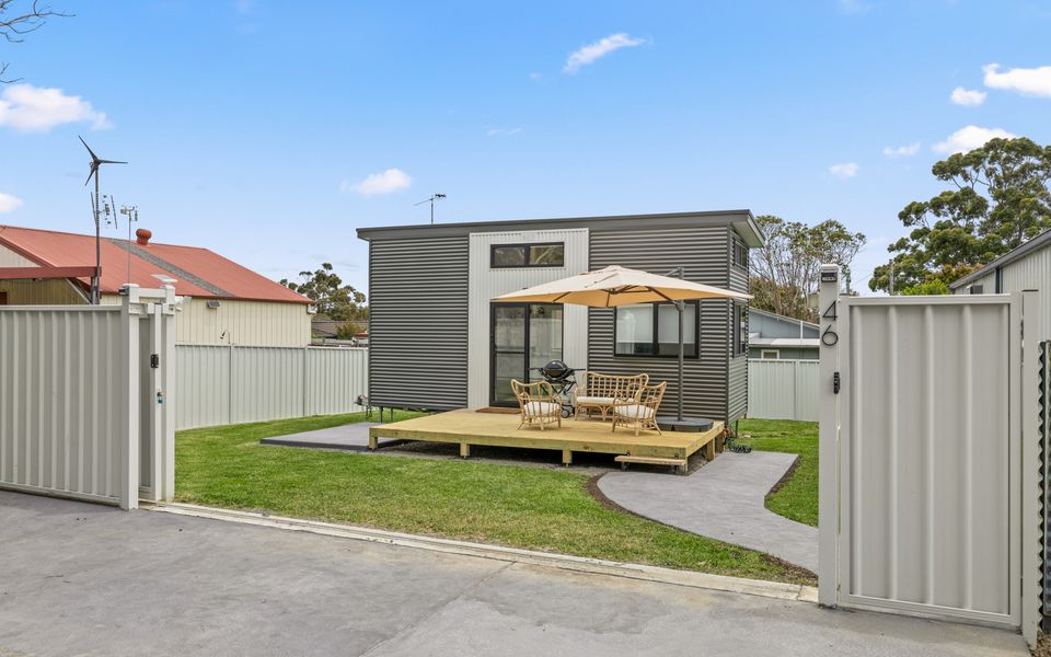 Cur46a – Husky Tiny Home by Experience Jervis Bay