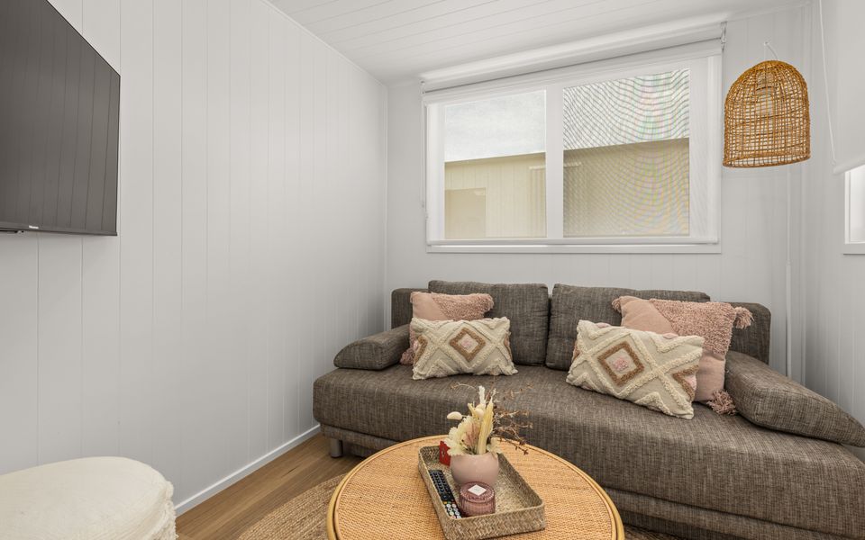 Cur46a – Husky Tiny Home by Experience Jervis Bay