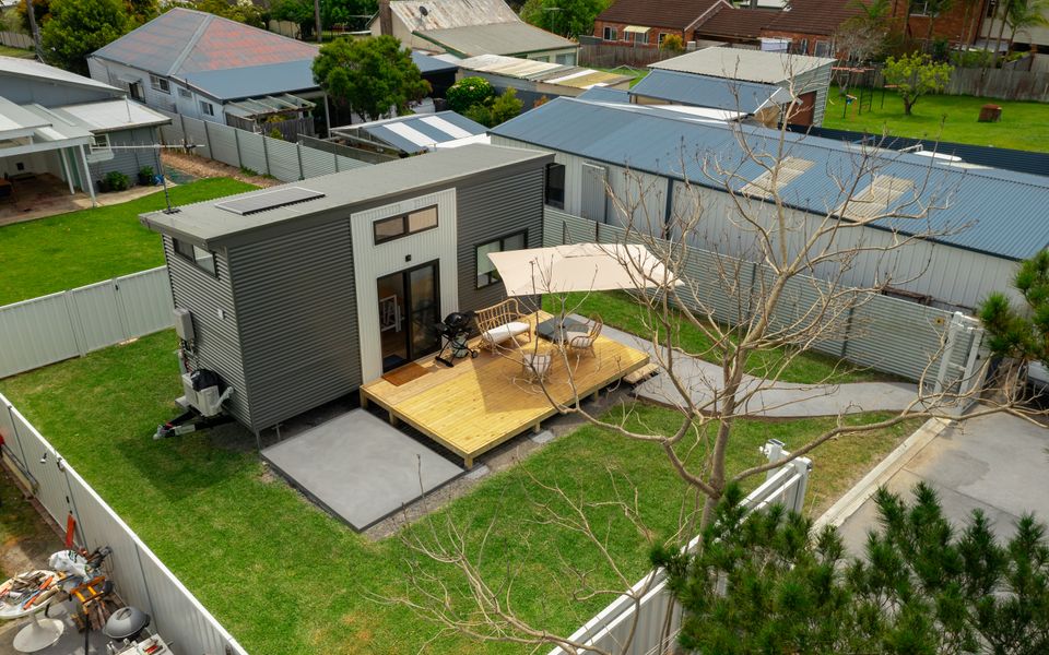Cur46a – Husky Tiny Home by Experience Jervis Bay