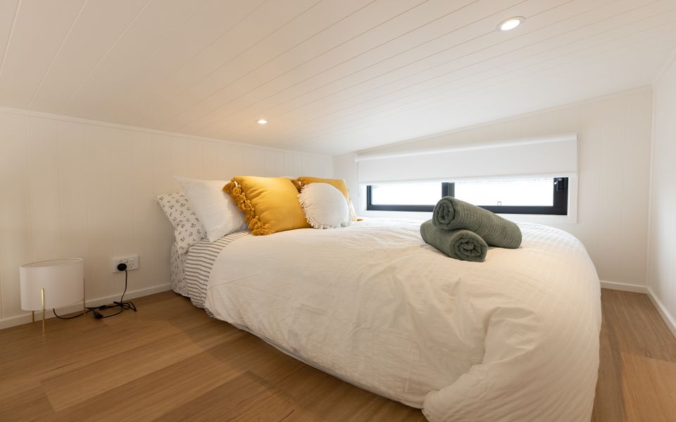 Cur46a – Husky Tiny Home by Experience Jervis Bay