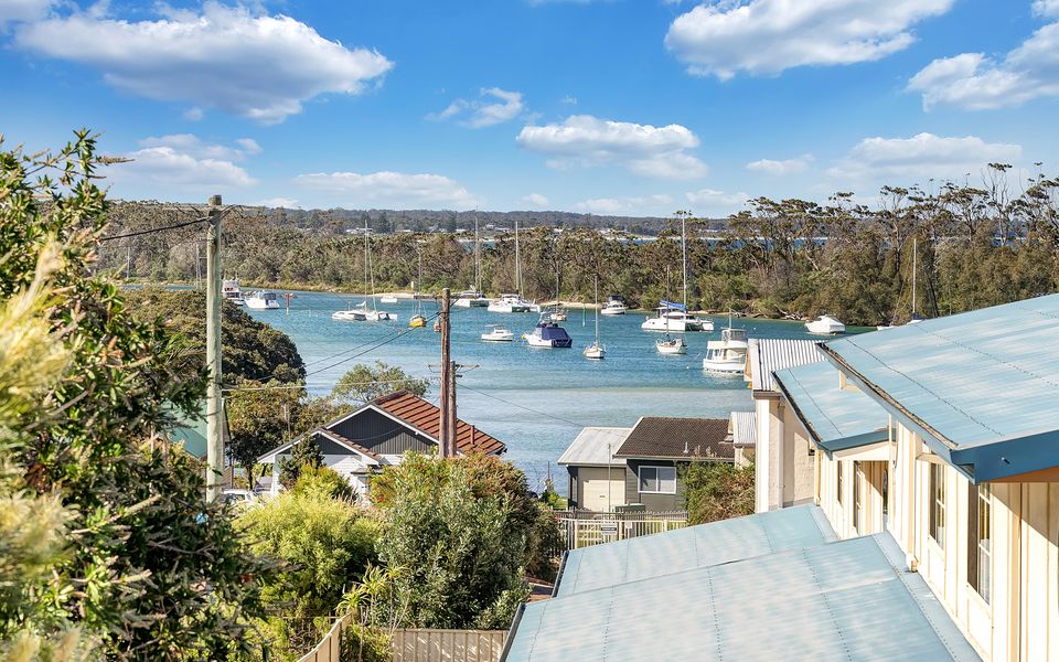 Woo23/15 – The Porthole of Huskisson by Experience Jervis Bay