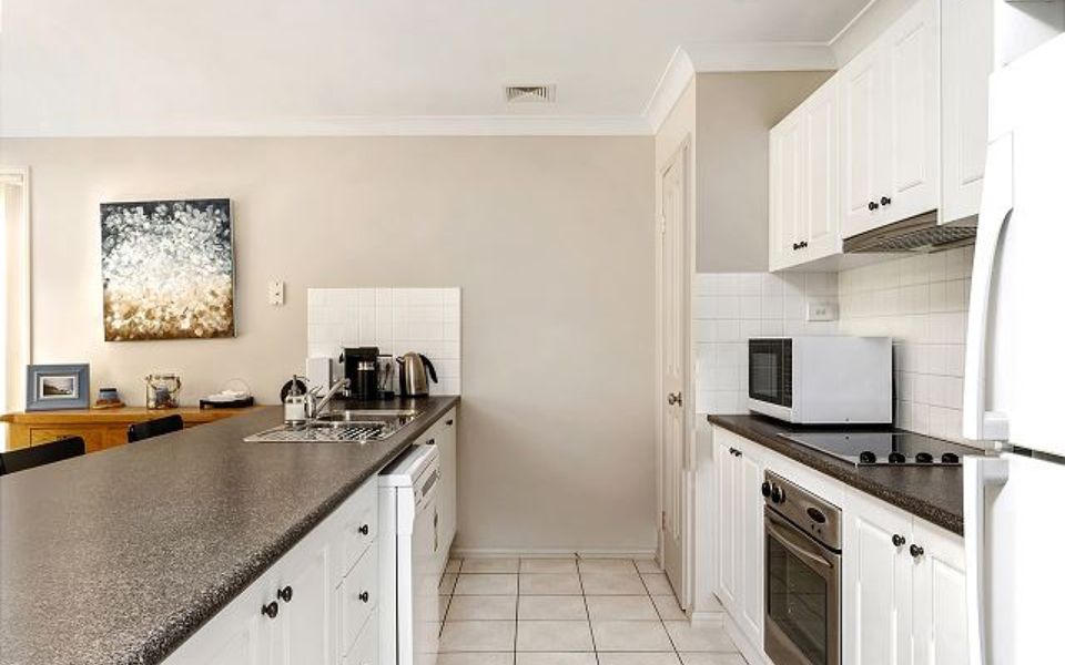 Woo23/15 – The Porthole of Huskisson by Experience Jervis Bay