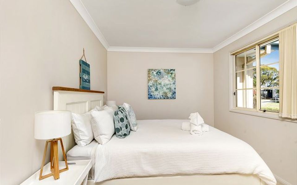 Woo23/15 – The Porthole of Huskisson by Experience Jervis Bay