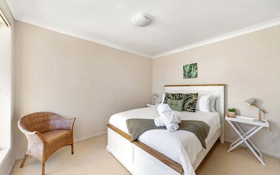 Woo23/15 – The Porthole of Huskisson by Experience Jervis Bay