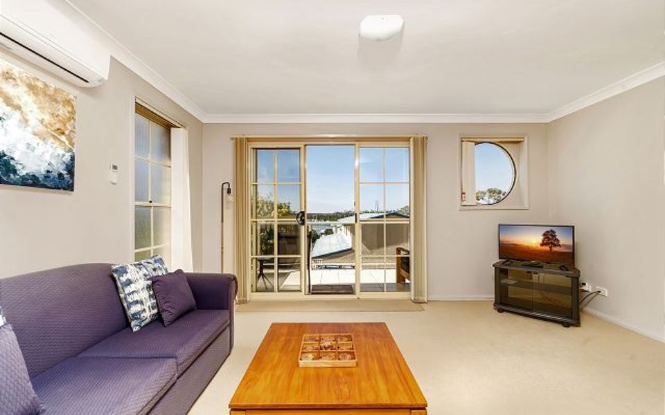 Woo23/15 – The Porthole of Huskisson by Experience Jervis Bay