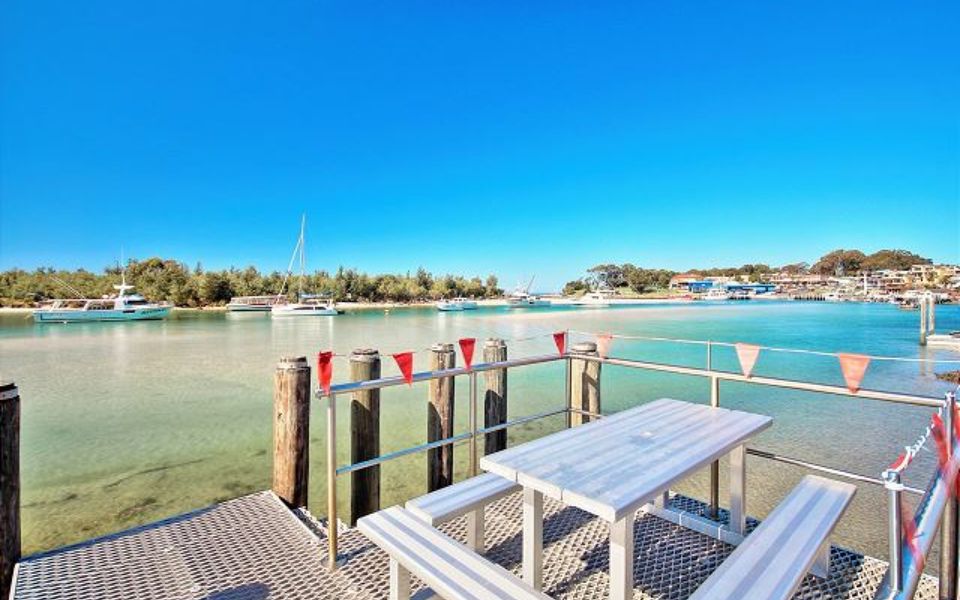 Woo23/15 – The Porthole of Huskisson by Experience Jervis Bay