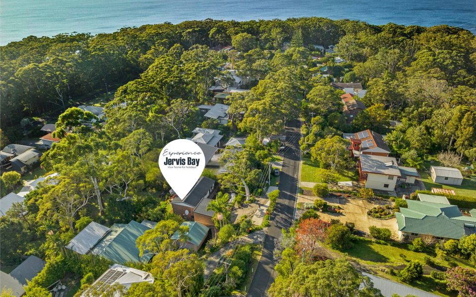 Fre72 – Fields of Green by Experience Jervis Bay