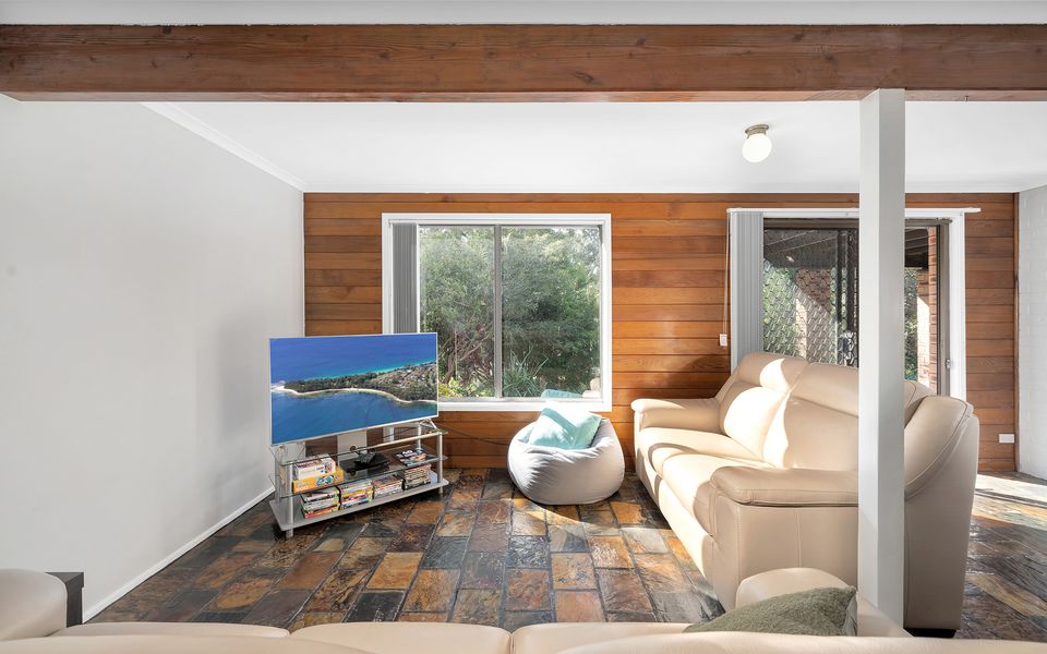 Fre72 – Fields of Green by Experience Jervis Bay