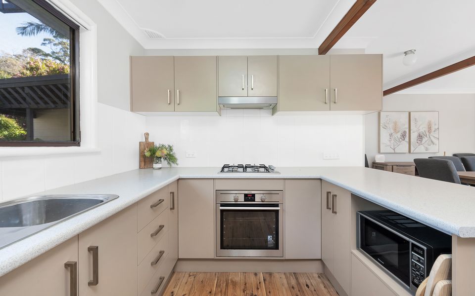 Fre72 – Fields of Green by Experience Jervis Bay