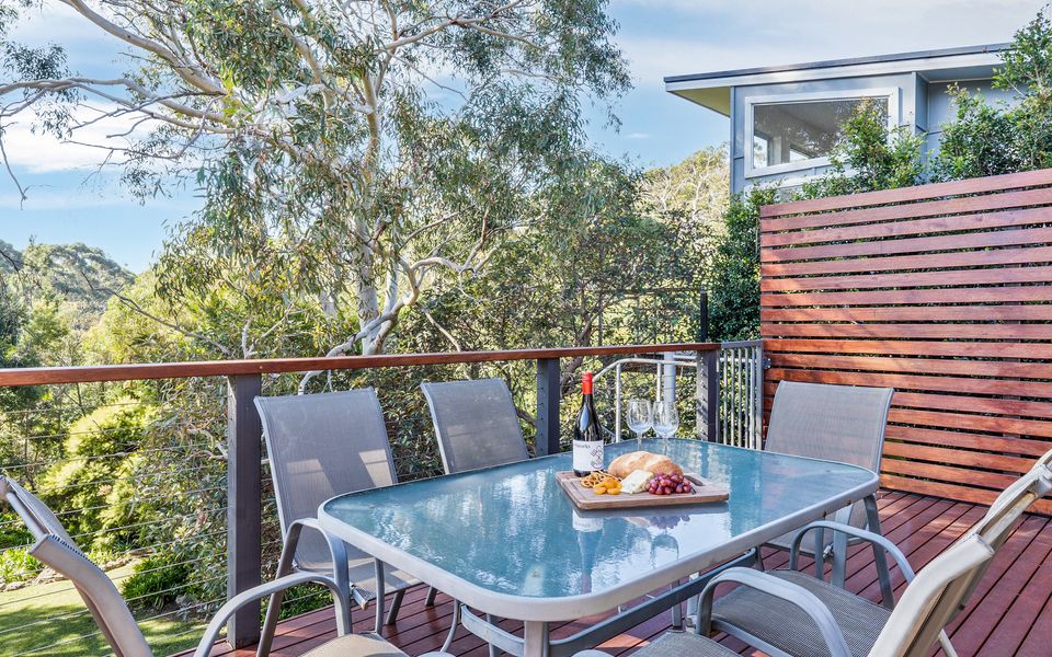 Fre72 – Fields of Green by Experience Jervis Bay