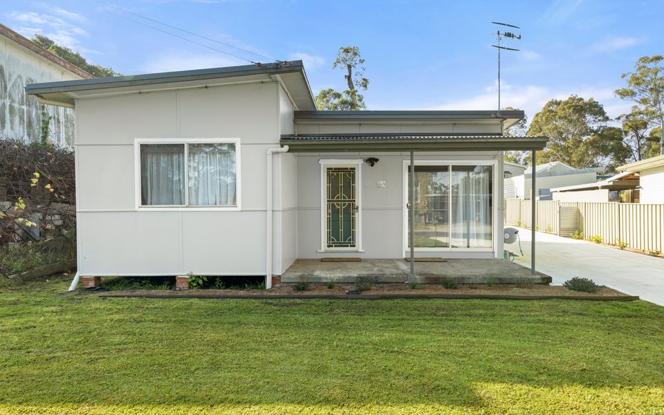 Wal120 – Wanderer by Experience Jervis Bay