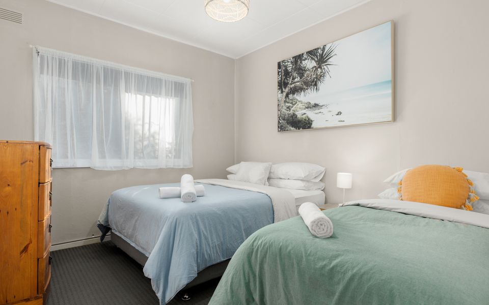 Wal120 – Wanderer by Experience Jervis Bay