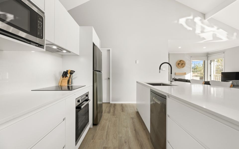 Dun1/128 – Sandy Toes by Experience Jervis Bay