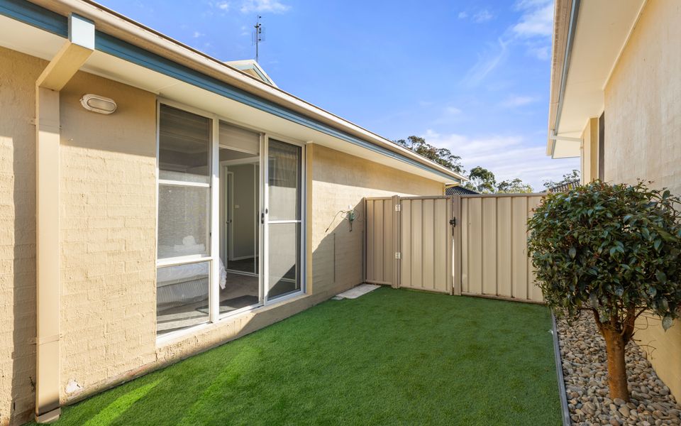 Dun1/128 – Sandy Toes by Experience Jervis Bay