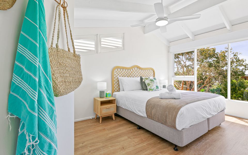 Dea18 – Sunrise Point Beach House by Experience Jervis Bay