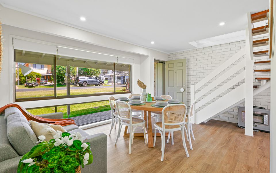 Dea18 – Sunrise Point Beach House by Experience Jervis Bay