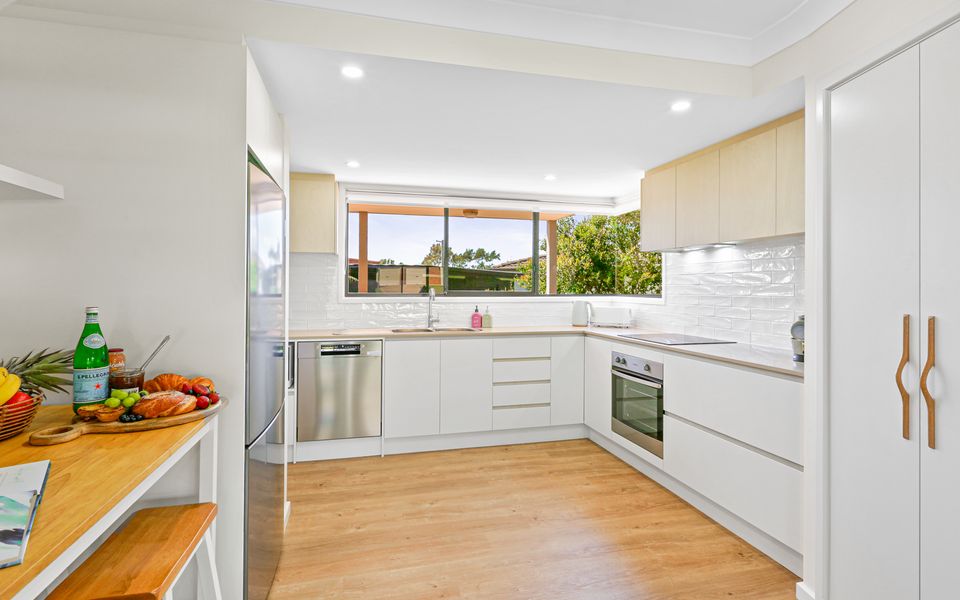 Dea18 – Sunrise Point Beach House by Experience Jervis Bay