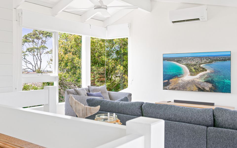 Dea18 – Sunrise Point Beach House by Experience Jervis Bay