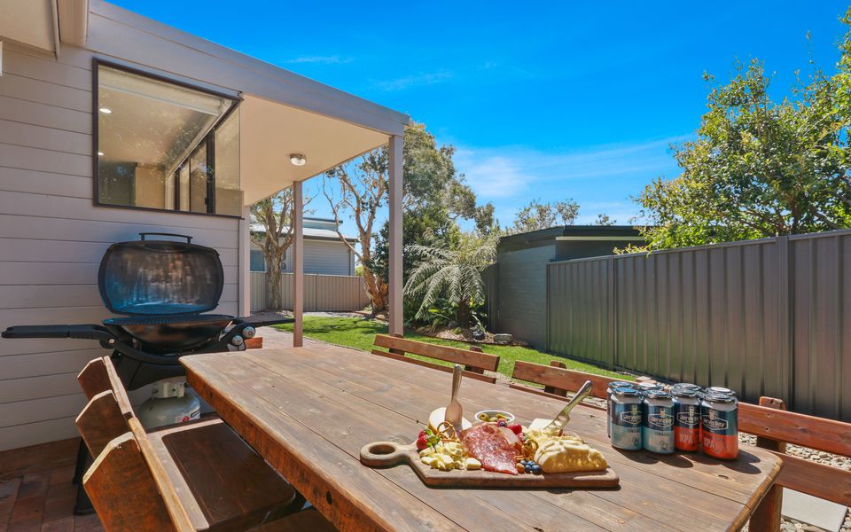 Dea18 – Sunrise Point Beach House by Experience Jervis Bay