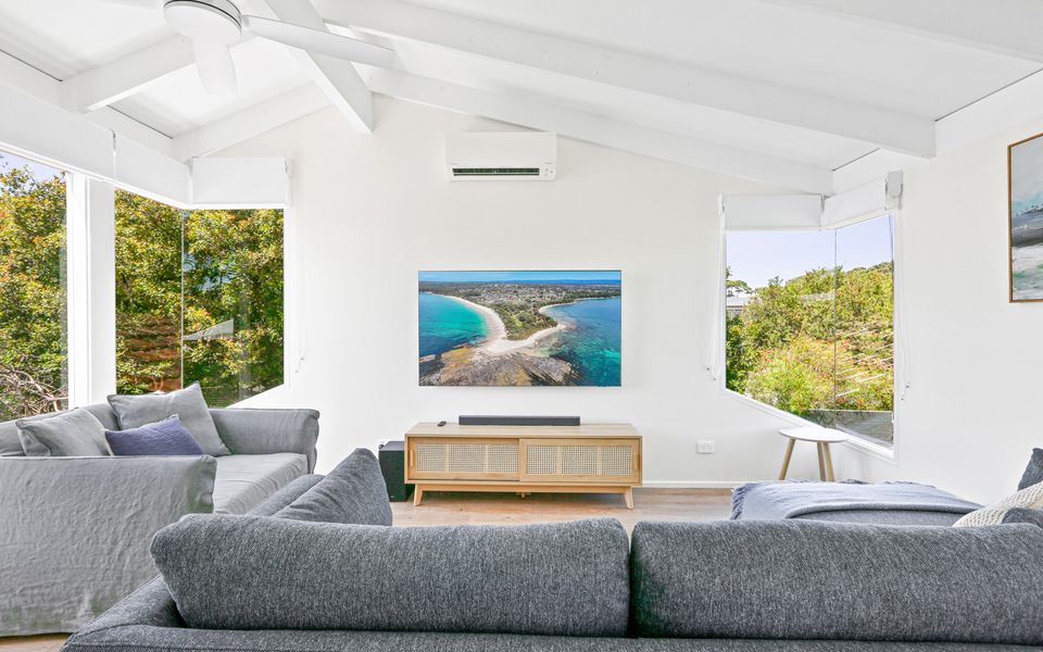 Dea18 – Sunrise Point Beach House by Experience Jervis Bay