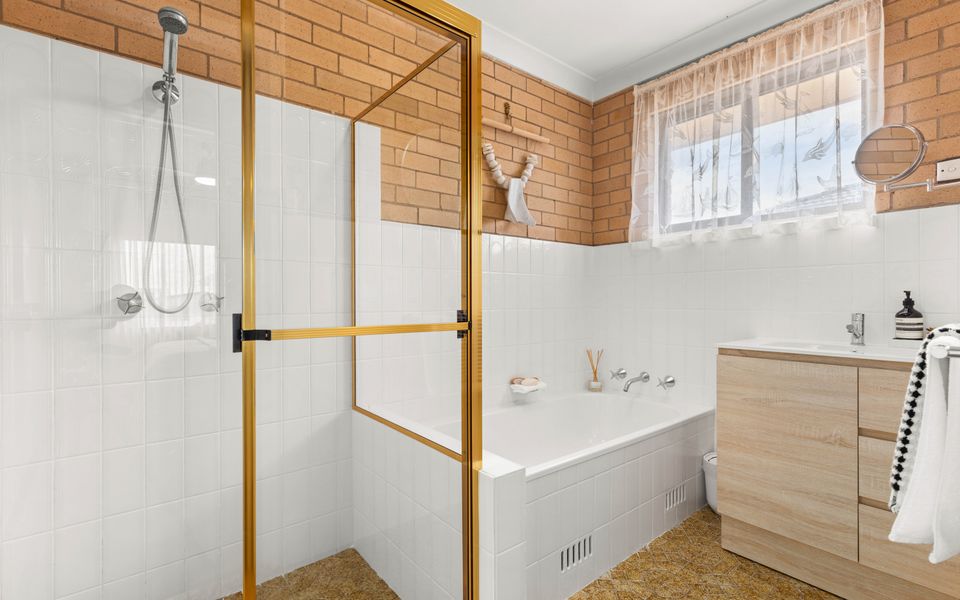 Mor1/16 – Samos by Experience Jervis Bay